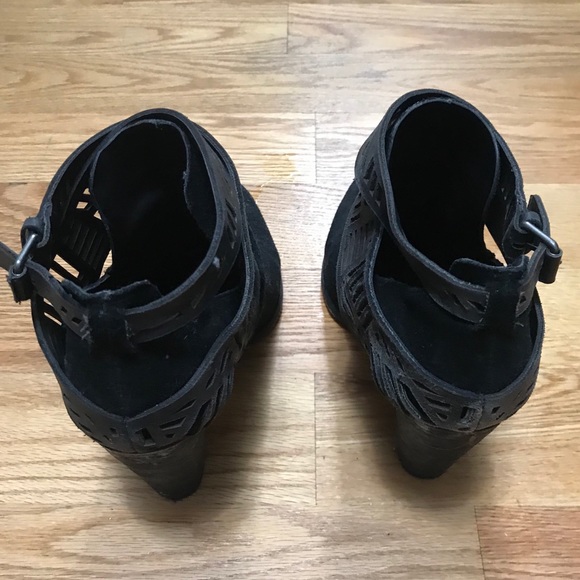 Joe’s Black Rocker Boot - Picture 5 of 5